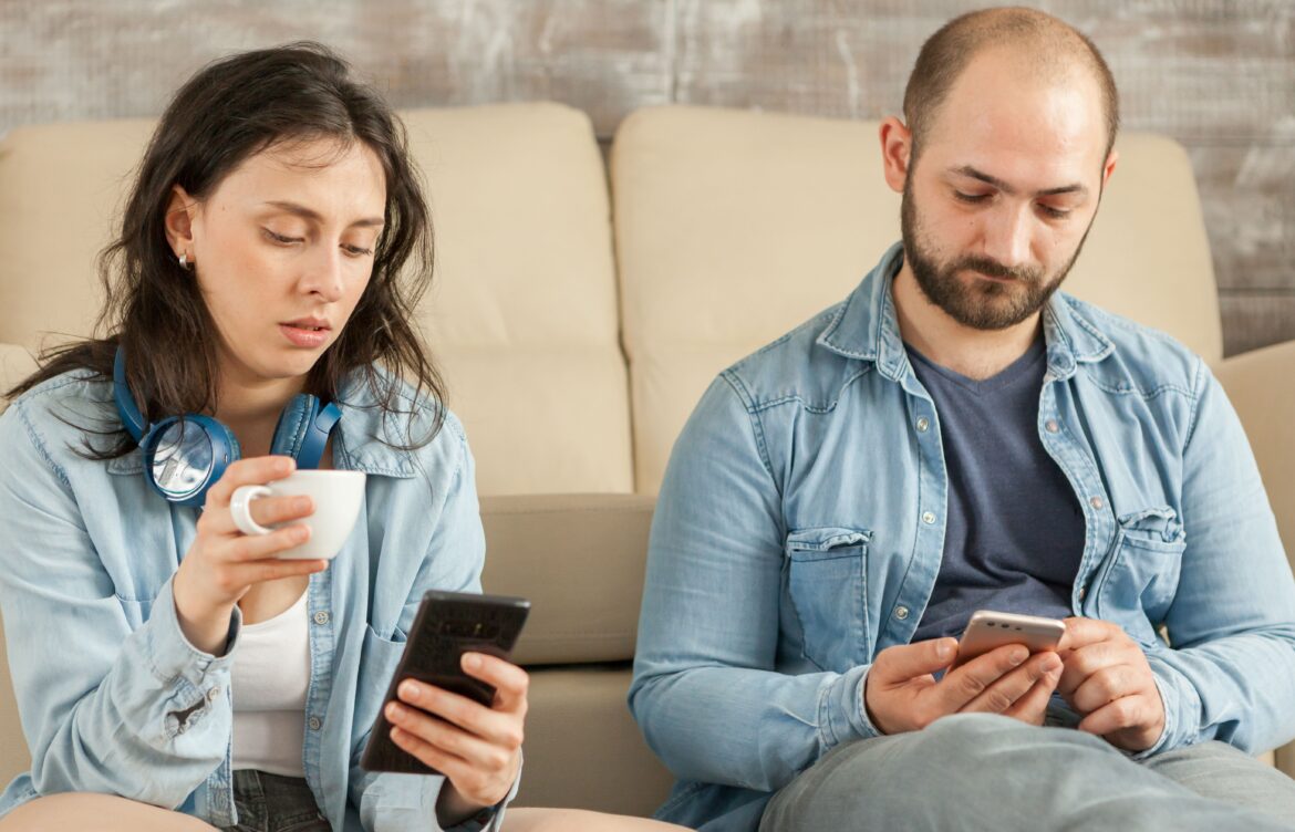 Digital minimalism: principles of mindful tech and focus